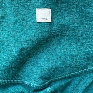 VUORI LEGGINGS SIZE SMALL